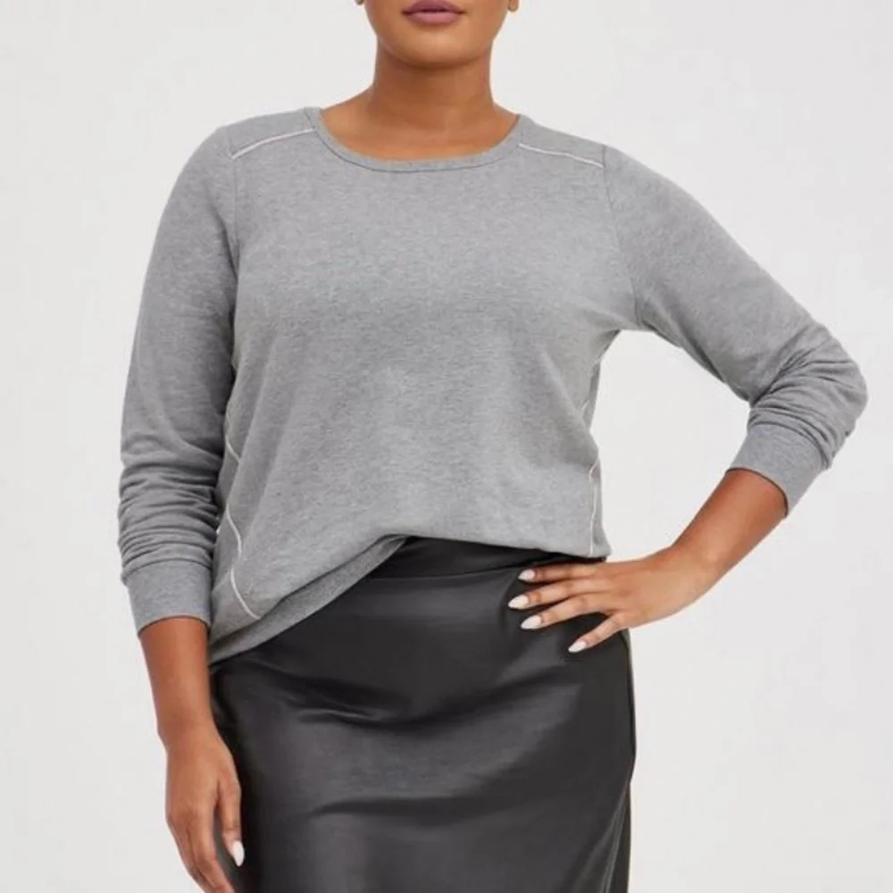Torrid Jewel Trim Sweatshirt Ulta Soft Fleece Grey Rhinestones Sz 2X Loungewear